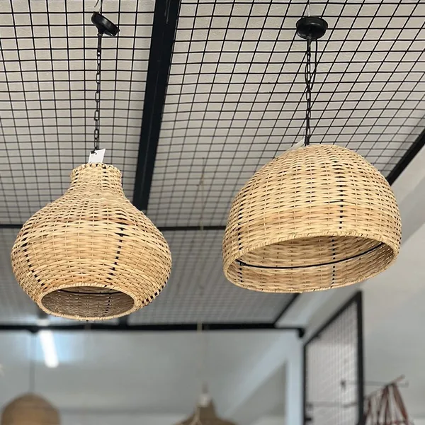 Suspension en rotin