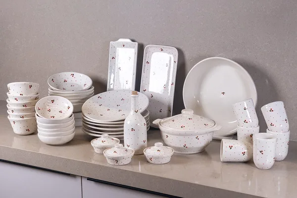 Cerise – Service à table 42 Pièces en poterie